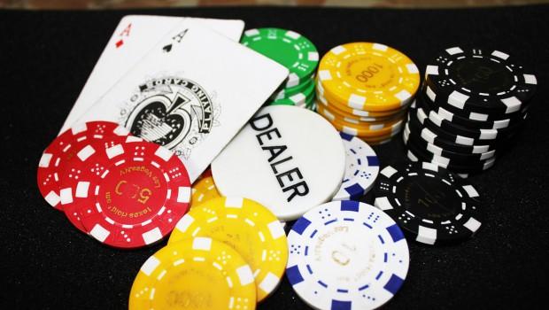 php 365 online casino	